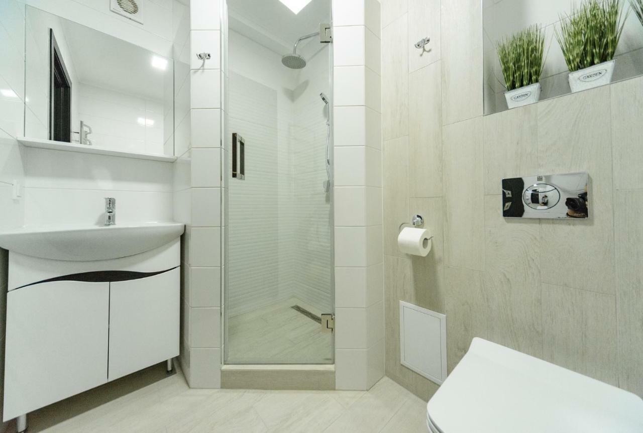 Artal Apartment On Iordanskaya 22 Kiev Eksteriør bilde